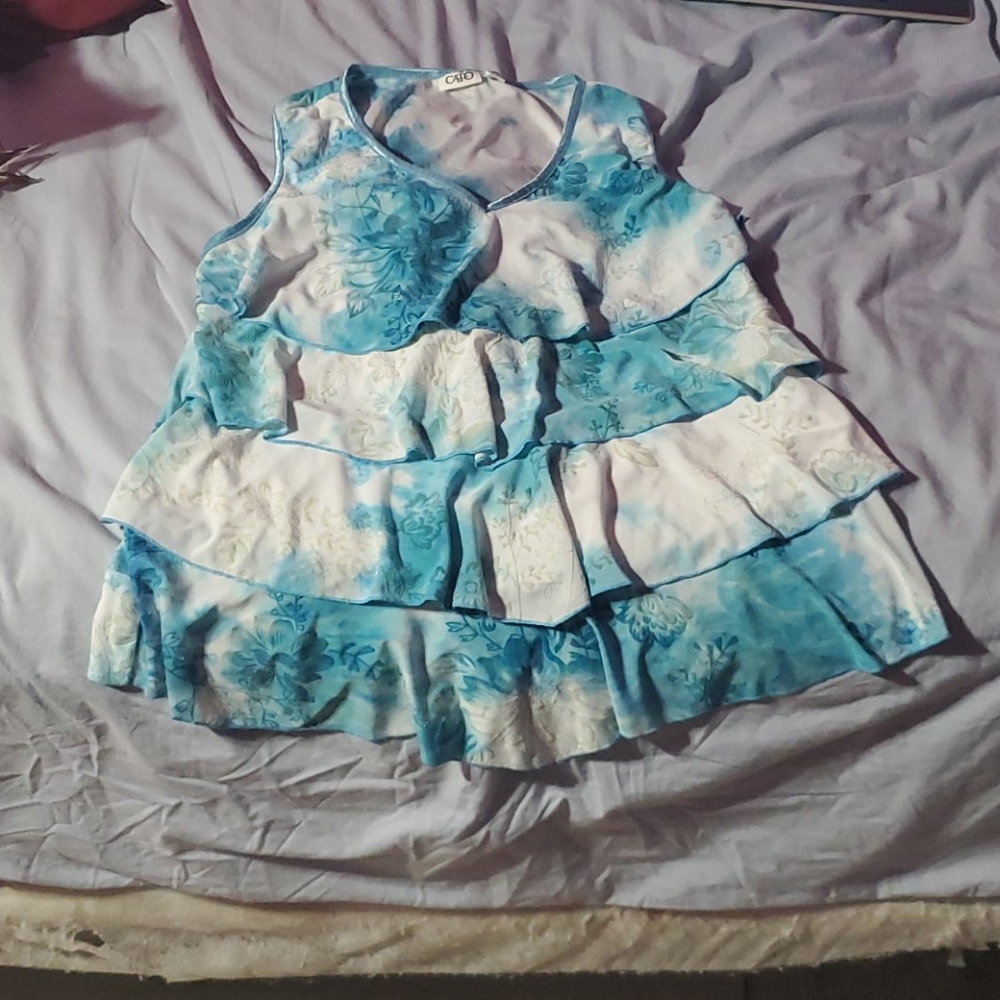 Kids blue/white shirt